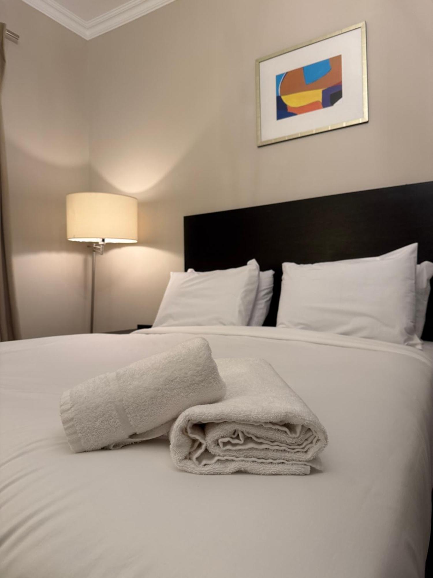 Green Ariana Hotel - Near Wembley And Central Londra Dış mekan fotoğraf